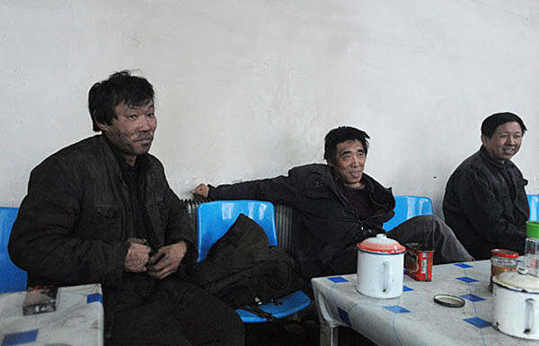 炭黑弄到衣服上怎么清洗